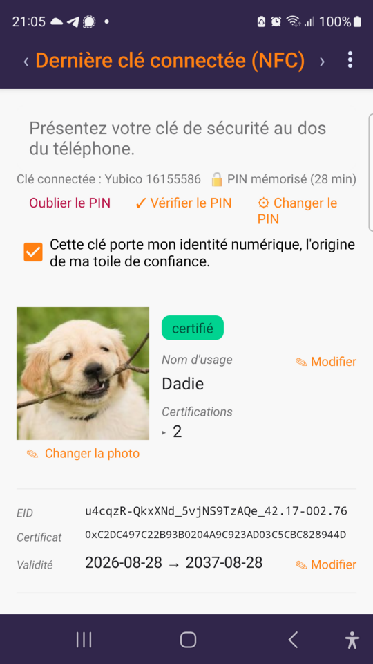La fiche de la clé connectée : nom d'usage, EID, empreinte, validité